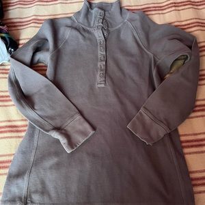 Duluth top size medium